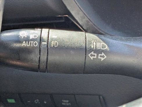 Used 2023 Nissan Sentra SR w/ Electronics Package image 16