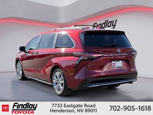 Certified 2023 Toyota Sienna Platinum FWD image 2