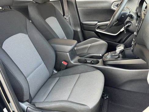 Used 2022 Kia Soul LX w/ Technology Package FWD image 5