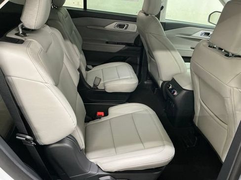 New 2026 Ford Explorer Active w/ Active Comfort Package AWD/4WD image 19