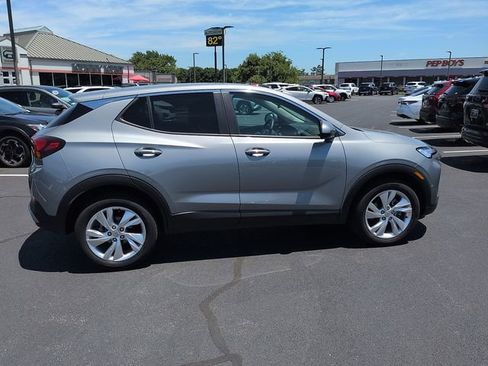 Used 2025 Buick Encore GX Preferred AWD/4WD image 8
