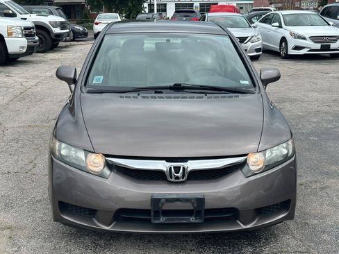 Used 2010 Honda Civic LX image 2