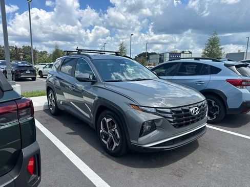 Used 2024 Hyundai Tucson SEL w/ Convenience Package FWD image 3