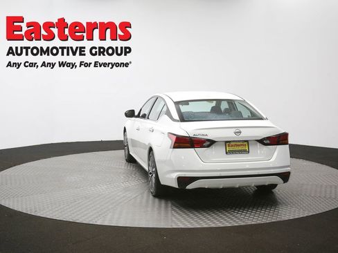 Used 2025 Nissan Altima 2.5 SV image 36