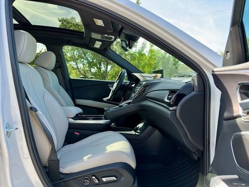 New 2025 Acura RDX SH-AWD image 11