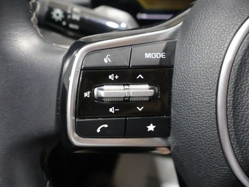 Used 2024 Kia Sorento S AWD/4WD image 31
