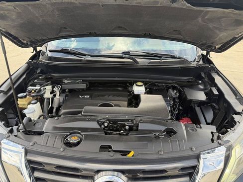 Used 2020 Nissan Pathfinder SV AWD/4WD image 18