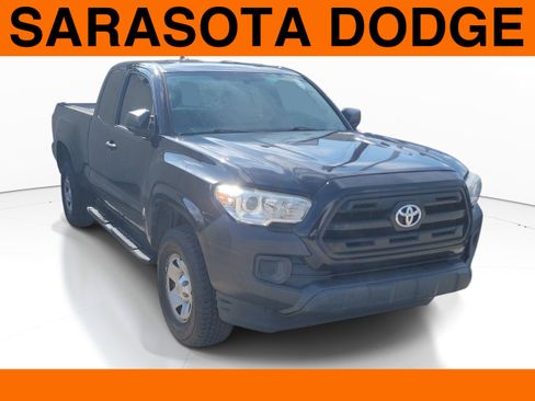 Used 2016 Toyota Tacoma SR RWD image 1