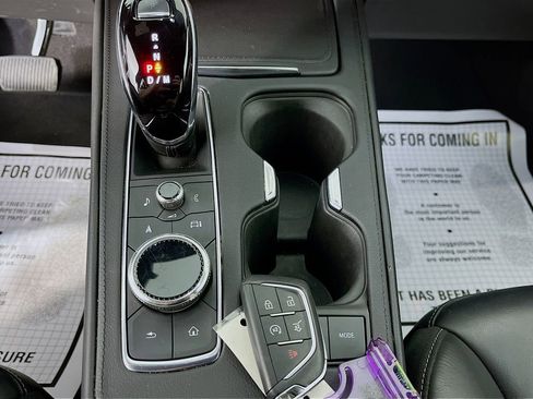 Used 2024 Cadillac XT4 Premium Luxury image 23