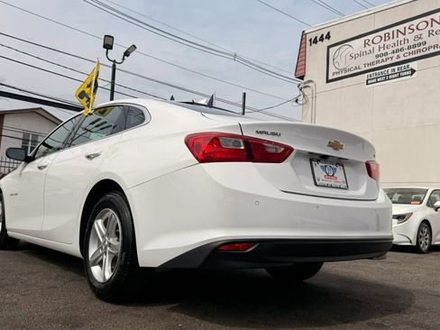 Used 2024 Chevrolet Malibu LT FWD image 8
