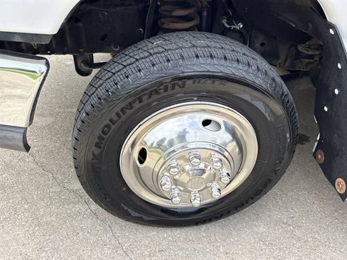Used 2015 Ford E-350 and Econoline 350 Super Duty RWD image 10