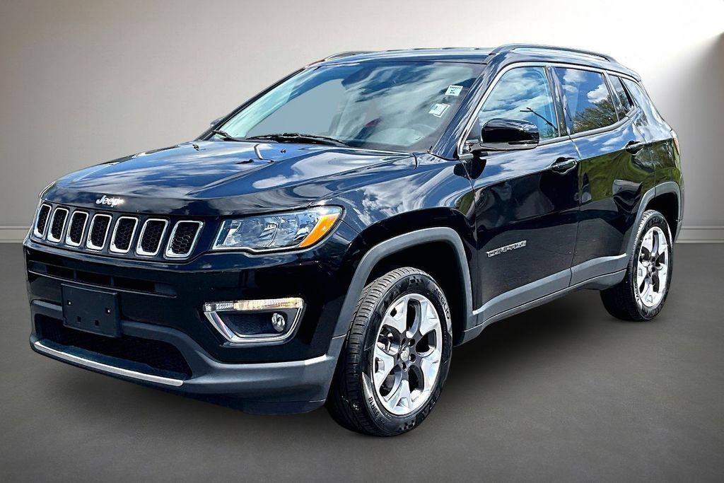 Used 2020 Jeep Compass Limited AWD/4WD image 3