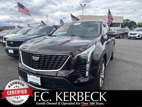 Used 2021 Cadillac XT4 Premium Luxury image 1