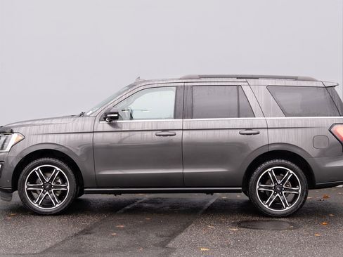 Used 2020 Ford Expedition Limited w/ Equipment Group 303A image 32