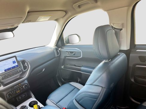 Used 2024 Ford Bronco Sport Outer Banks image 21