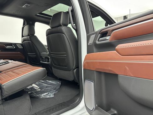 New 2026 GMC Sierra 2500 Denali Ultimate AWD/4WD image 41