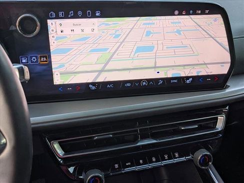 Used 2024 Chevrolet Traverse LT w/ Midnight/Sport Edition image 13