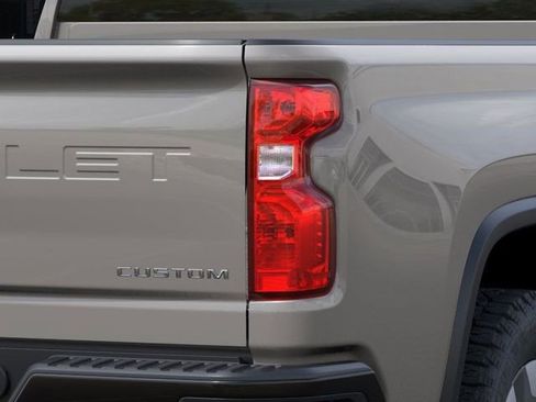 New 2026 Chevrolet Silverado 2500 Custom image 11