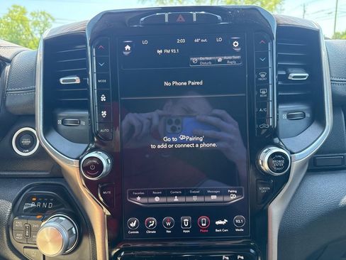 Used 2020 RAM 1500 Laramie AWD/4WD image 40