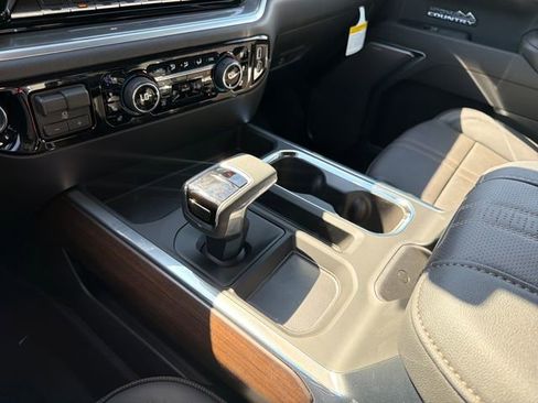New 2026 Chevrolet Silverado 1500 High Country AWD/4WD image 29