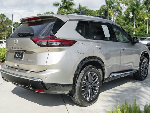 Used 2025 Nissan Rogue Platinum w/ Platinum Premium Package image 26