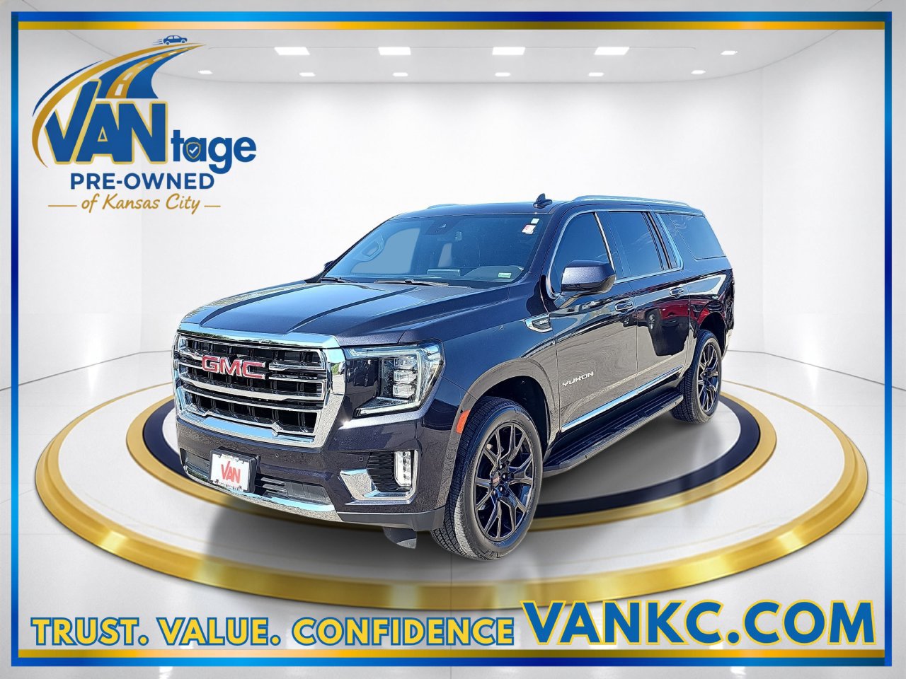 Used 2023 GMC Yukon XL SLT AWD/4WD image 1