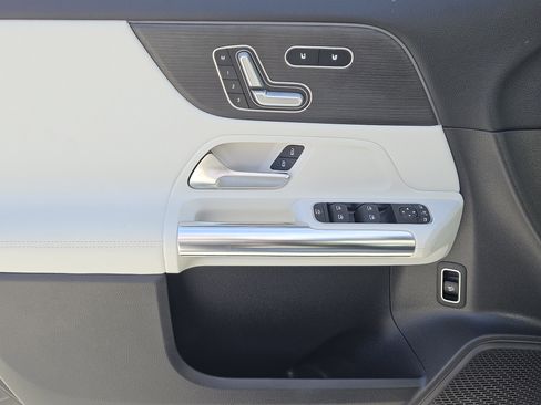 Certified 2022 Mercedes-Benz GLA 45 AMG 4MATIC image 24