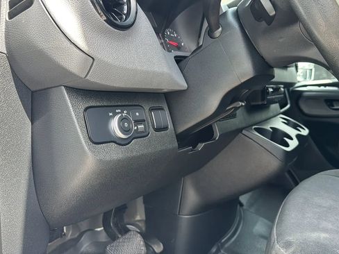 Used 2021 Freightliner Sprinter 2500 RWD image 20
