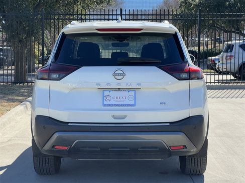 Certified 2023 Nissan Rogue SL w/ SL Premium Package image 4