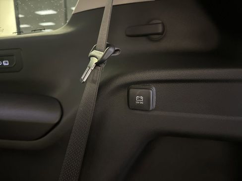 Used 2022 Jeep Grand Cherokee L Limited image 37