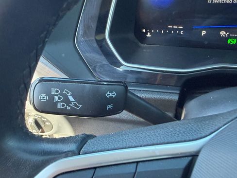 Used 2024 Volkswagen Jetta SE FWD image 11