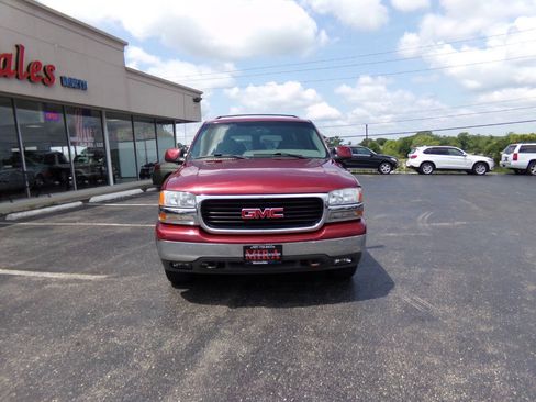 Used 2002 GMC Yukon XL SLE w/ Autoride Suspension Pkg AWD/4WD image 3