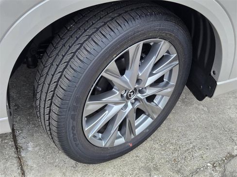 New 2025 MAZDA CX-5 AWD 2.5 S w/ Premium Plus Pkg image 4