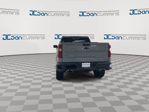 Used 2024 Chevrolet Silverado 1500 LT Trail Boss w/ Convenience Package II AWD/4WD image 7
