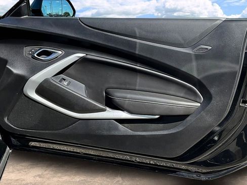 Used 2022 Chevrolet Camaro LT image 27