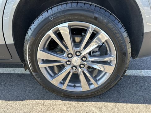 Used 2024 Cadillac XT5 Premium Luxury w/ Technology Package image 21