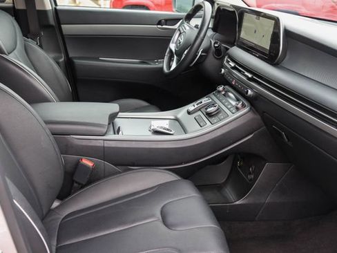 Used 2025 Hyundai Palisade SEL AWD/4WD image 16