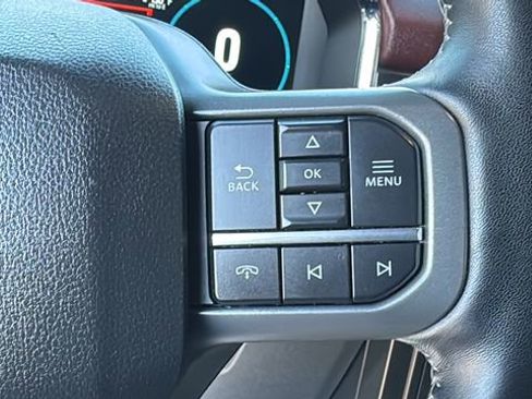 Certified 2022 Ford F150 Lariat w/ Equipment Group 502A High image 18