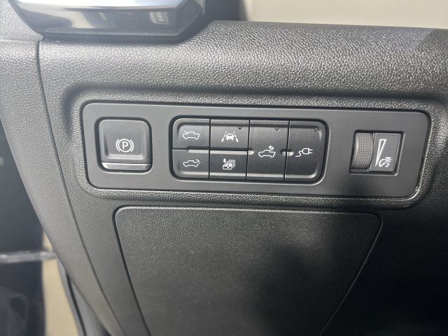 Certified 2026 GMC Hummer EV 4x4 Crew Cab image 17