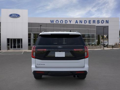 New 2026 Ford Expedition Platinum w/ Stealth Performance Package AWD/4WD image 5