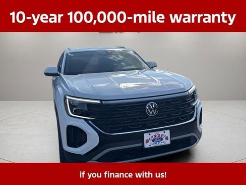 Used 2025 Volkswagen Atlas Cross Sport SE AWD/4WD image 10