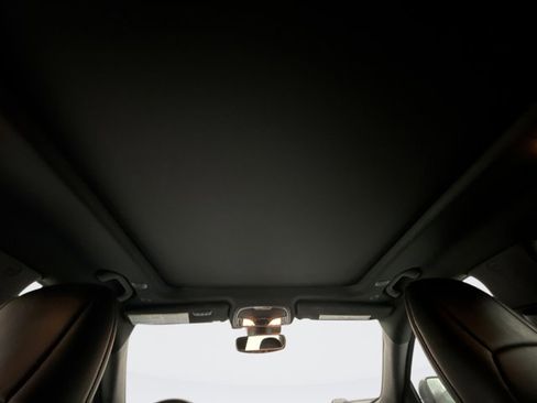 Used 2021 Jeep Cherokee High Altitude image 18