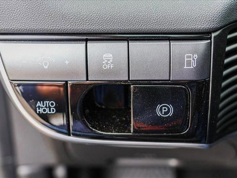 New 2025 Hyundai Ioniq 5 SE image 13