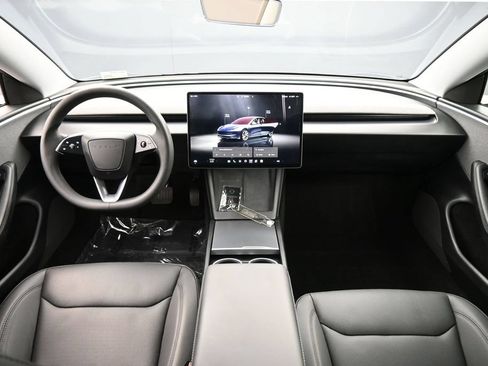 Used 2024 Tesla Model 3 Standard Range RWD image 2