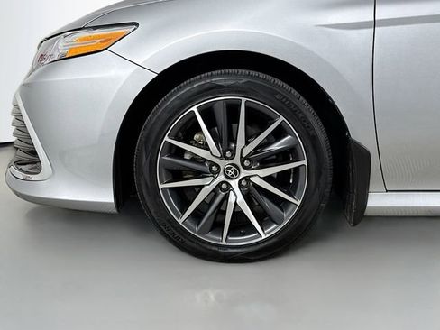 Used 2022 Toyota Camry XLE w/ Cold Weather Package image 28