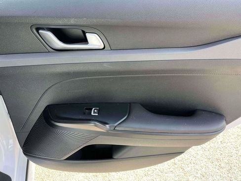 Used 2022 Kia K5 LX FWD image 7