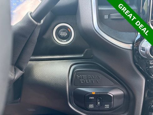 Used 2025 RAM 2500 Big Horn AWD/4WD image 24