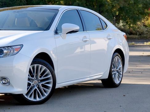 Used 2014 Lexus ES 350 image 22