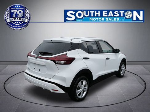 Used 2023 Nissan Kicks S FWD image 6