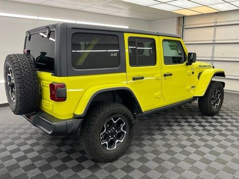Used 2023 Jeep Wrangler Unlimited Rubicon 4xe w/ Cold Weather Group AWD/4WD image 18